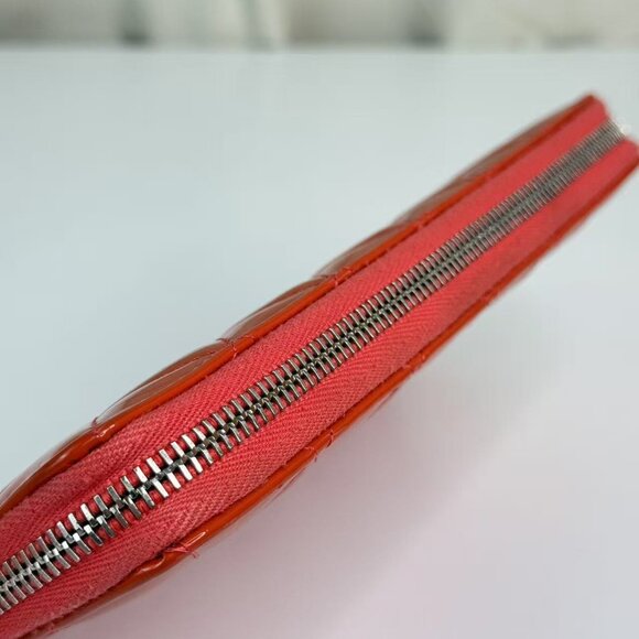 Chanel Orange Patent Leather Large Wallet with Classic Quilted Design - Picture 7 of 10